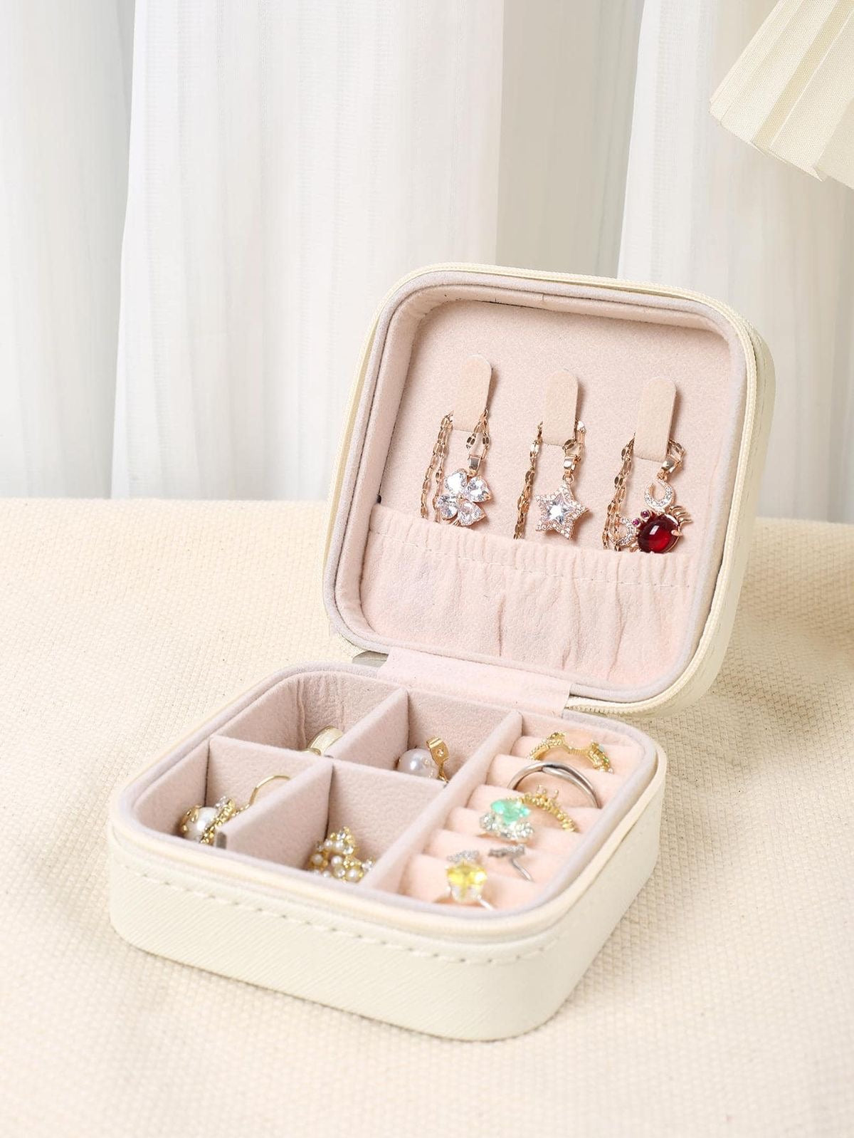 Plain Jewelry Organizers Collection